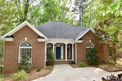 204 Catawbah Road sold home in Calhoun Forest, Clemson, SC