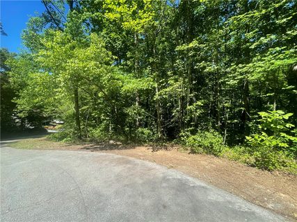 Lot 9 Block A Brookside Drive active home in Westlake, Westminster, SC