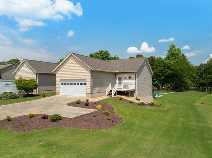 117 Harbour Springs Way sold home in Spring Water, Anderson, SC