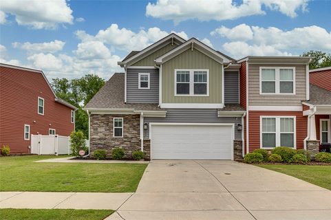 106 Creekhaven Lane