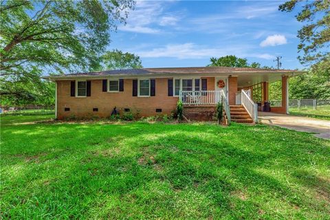 112 Poplar Lane