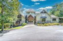 211 Vineyard Park sold home in Sunset, SC