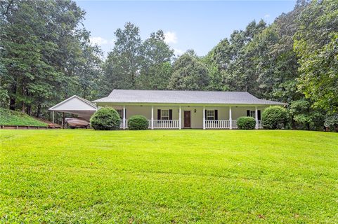 208 Brookside Drive sold home in Westlake, Westminster, SC