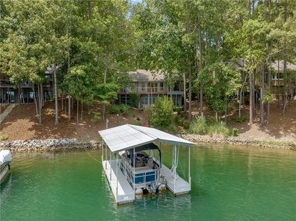 35 Quartermaster Drive
