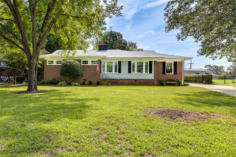 2004 Boulevard Heights
