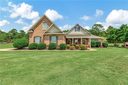 211 Vining Crossing sold home in Belton, SC