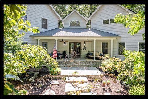 10 Halyard Way