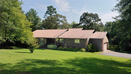 1208 Moorehead Place sold home in Century Hills, Pendleton, SC