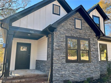 1608 Cross Creek Drive