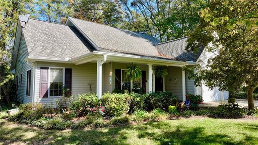 140 Grand Oak Circle sold home in Heritage Oaks, Pendleton, SC