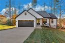 402 Kensington Circle sold home in Seneca, SC
