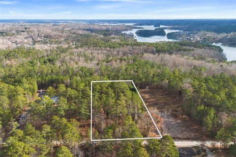 00 Coachmans Trail sold home in Wilderness Cove, West Union, SC