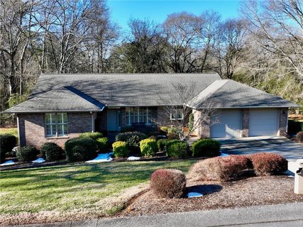 1004 Keystone Lane