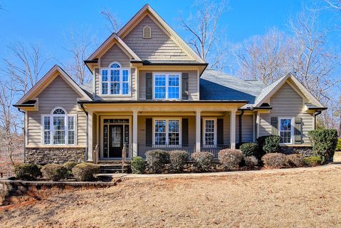 908 Shadow Oaks Drive