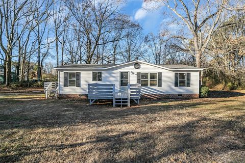 1009 Mcenroe Circle sold manufactured home in Bent Creek Ii, Piedmont, SC