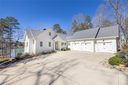 516 Pointe West Drive sold home in Seneca, SC