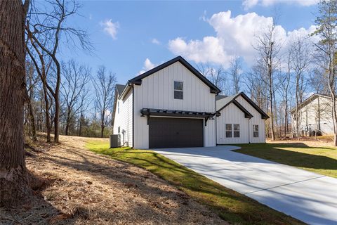 66 Mohawk Trail sold home in Tugaloo Bay, Lavonia, GA