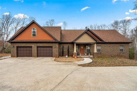 321 Teakwood Drive sold home in Indian Forest, Easley, SC