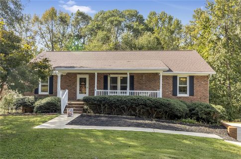 400 Quail Run Circle sold home in Quail Run, Fountain Inn, SC
