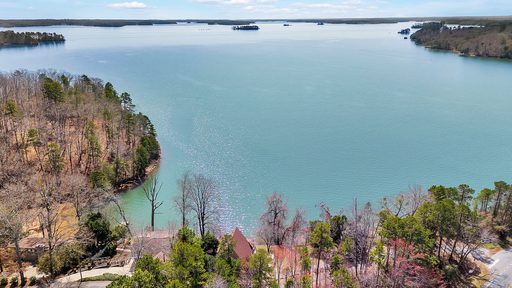 Previously sold for $315,900