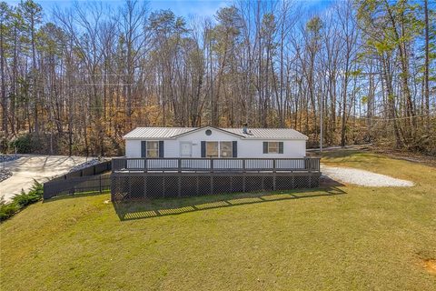 110 Holt Drive sold manufactured home in Rocky Shores, Iva, SC