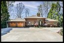 1637 W Little River Drive sold home in Seneca, SC