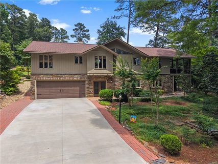 3 Windward Court