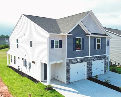 553 Seaborn Circle