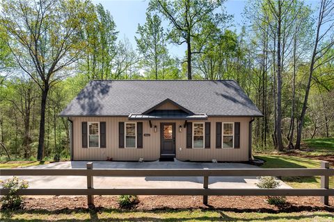 3062 Woodale Circle sold home in Millbrook, Seneca, SC