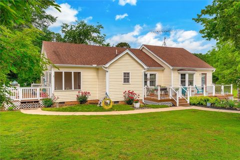 1425 Dyar Road sold home in Cherokee Garden, Seneca, SC