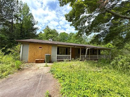 102 Hillcrest Court sold home in Bell Millwoods, Walhalla, SC