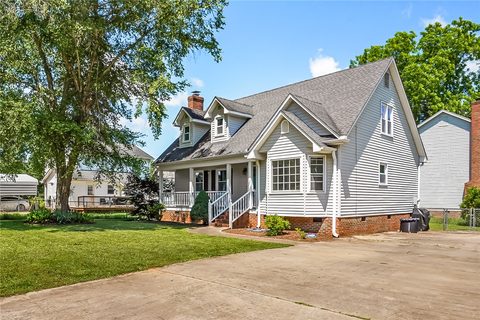 103 Oakcreek Drive sold home in Oak Creek, Easley, SC