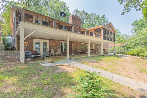 221 Stelling Drive sold home in Hiawassee, Townville, SC