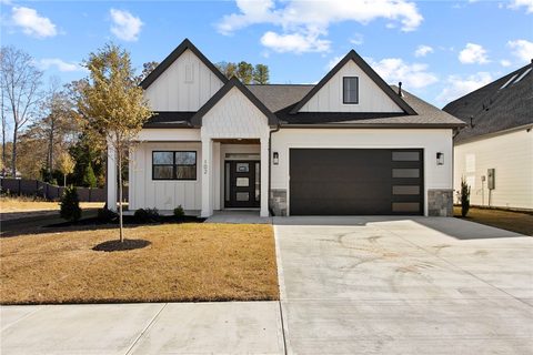 102 Wickers Lane sold home in Kingswood Cottages, Clemson, SC