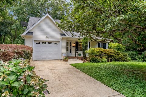 118 Grand Oak Circle sold home in Heritage Oaks, Pendleton, SC