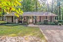319 Woodland Circle sold home in Pendleton, SC