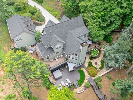 621 Pointe Wildwood Drive sold home in Pointe Wildwood, Seneca, SC