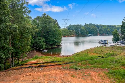 240 E Waters Edge Lane active home in Waters Edge, West Union, SC