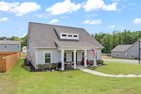 1044 Fairfield Drive active home in Fairfield Place, Seneca, SC