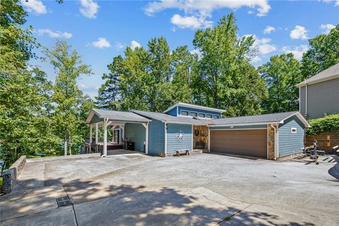 108 Tulip Lane