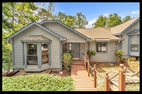 153 Deck House Lane A sold home in Keowee Harbours, Salem, SC