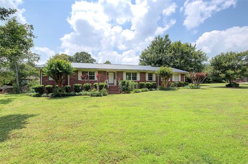 323 Maria Drive sold home in San Mateo, Anderson, SC