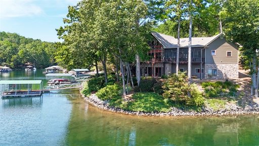 Homes in Keowee Key, Salem