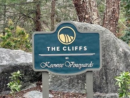 Lot 160 Keowee Vineyard Drive sold lot in Cliffs At Keowee, Sunset, SC