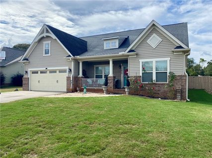 1013 Drakes Crossing