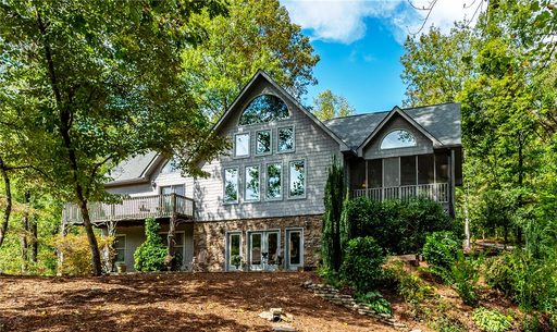 Homes in Gauley Falls, Pickens