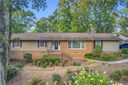 1 Oakleaf Drive sold home in Taylors, SC