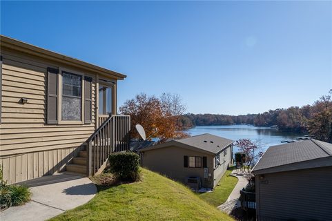 1230 Melton Road 14 active home in Backwater Landing, West Union, SC