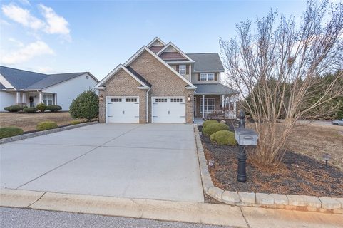 1015 Whirlaway Circle sold home in Lexington Point, Anderson, SC