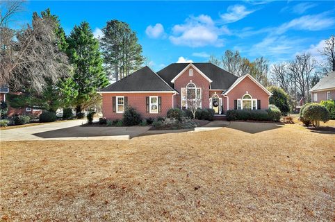 137 Port Royal Road sold home in Cobb's Glen, Anderson, SC